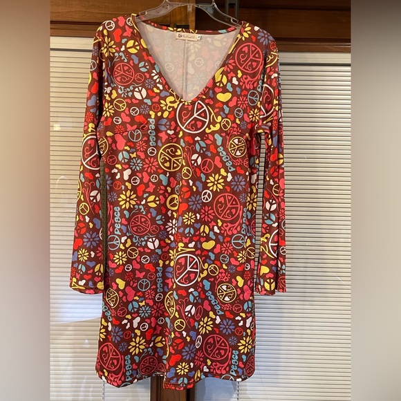 BOHO Women’s/Juniors Peace Dress. Size Medium. Good used condition.  No flaws - Picture 4 of 10